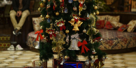Add a Colombian Touch to Your Snow Christmas Tree with Festive Tree Skirts